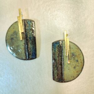 Brincos carinho verde.