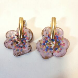 Brincos trevol colorido.