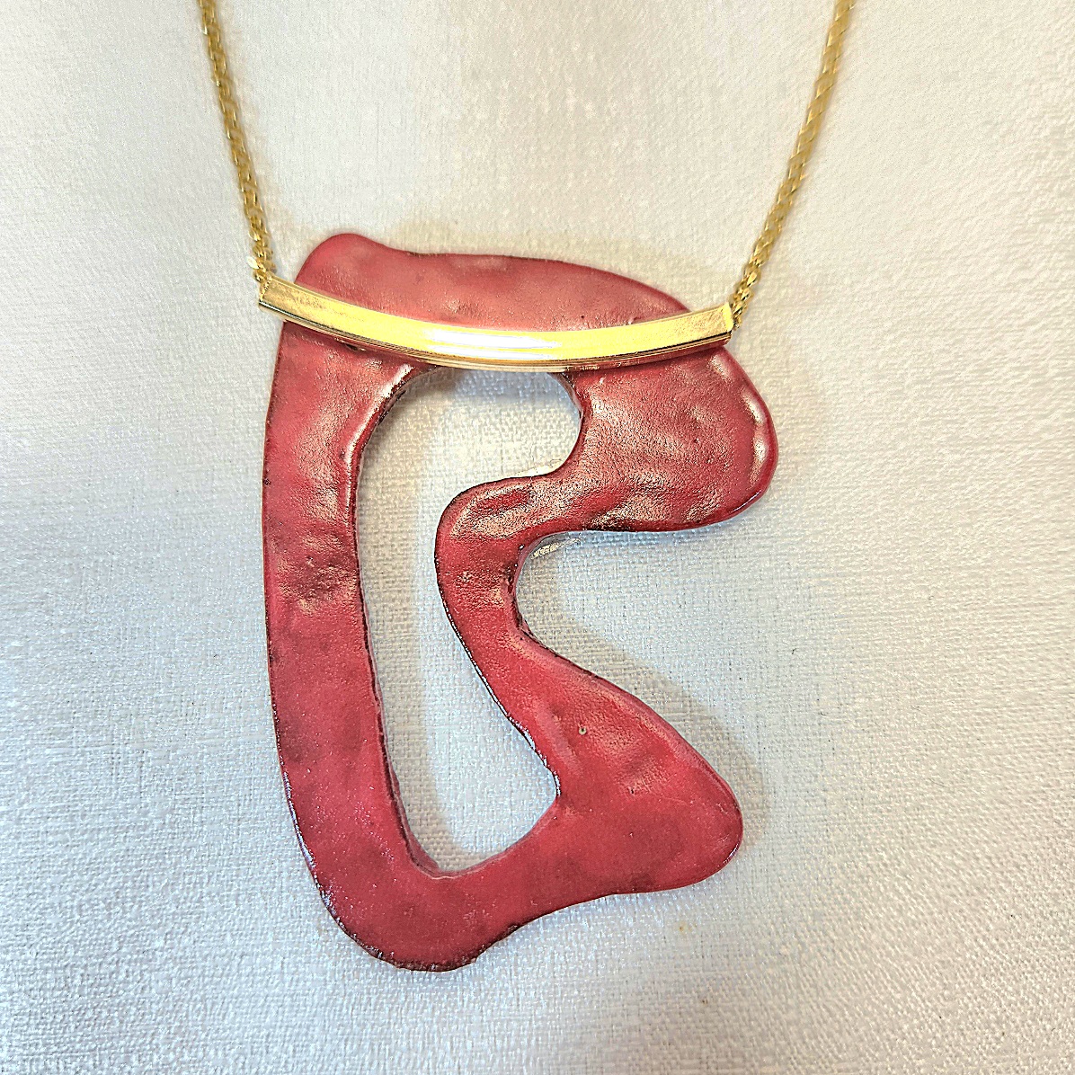 Colar danca vermelha